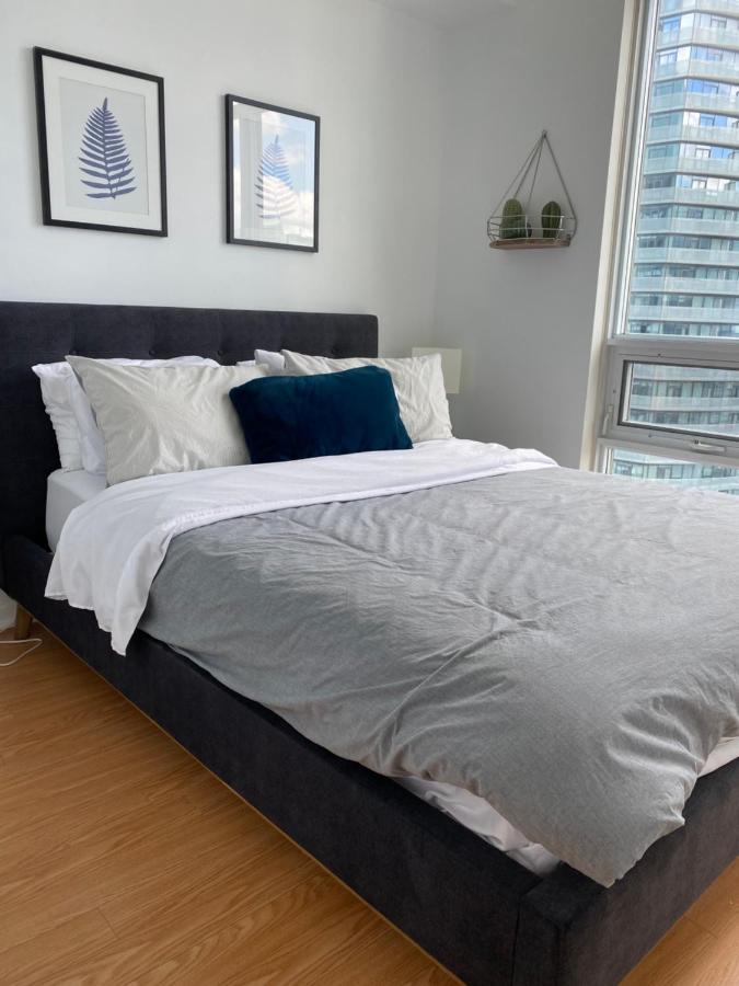 Toronto Cn Tower Maple Leaf Square Luxurious 2 Bedroom Condo Екстериор снимка