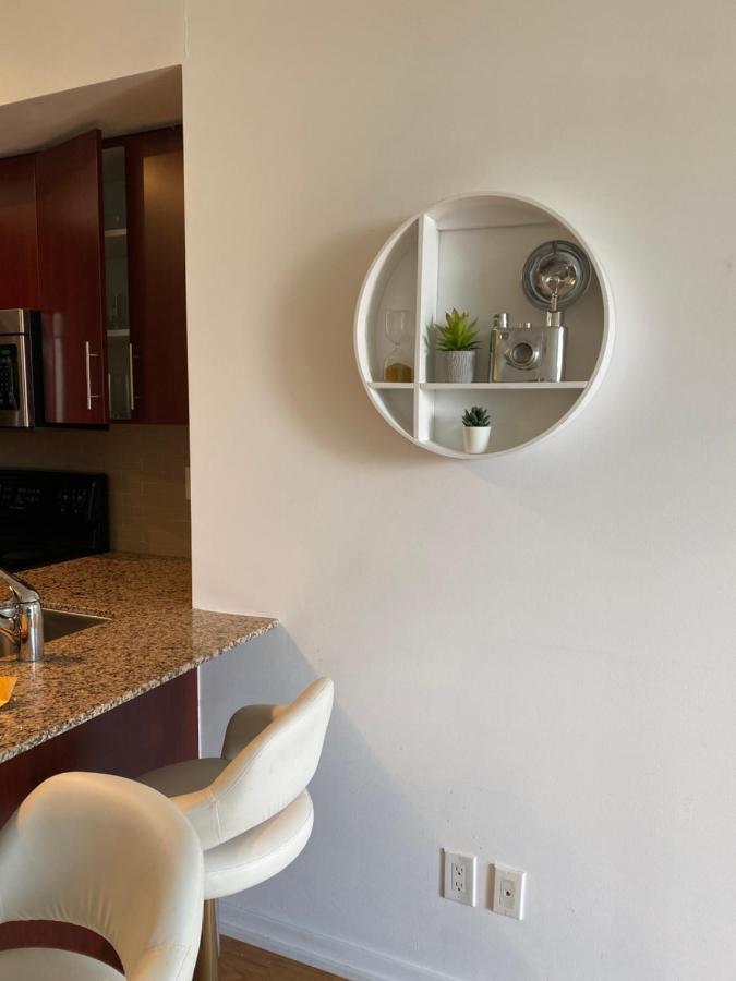 Toronto Cn Tower Maple Leaf Square Luxurious 2 Bedroom Condo Екстериор снимка