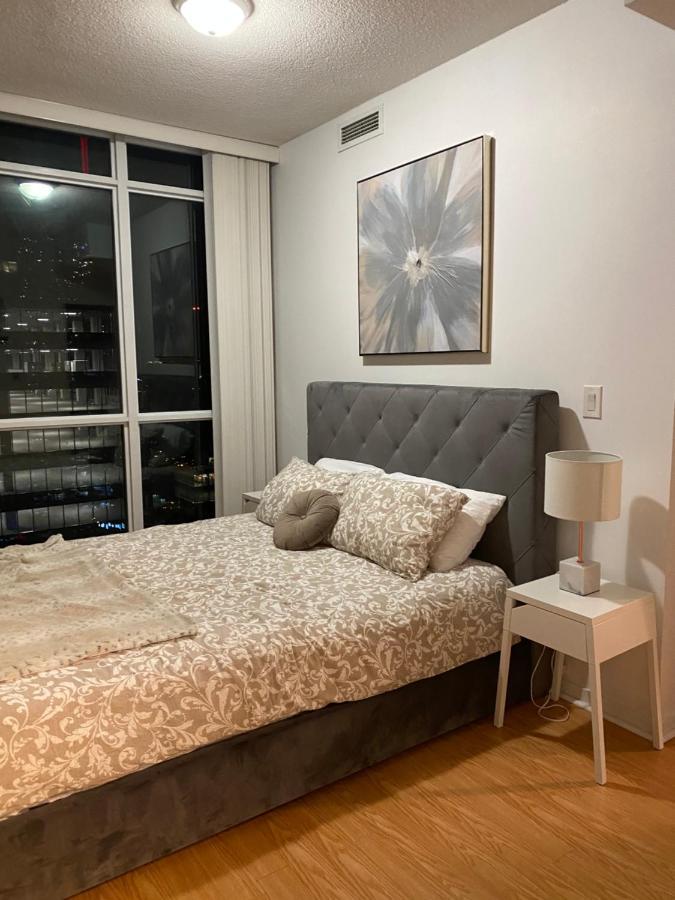 Toronto Cn Tower Maple Leaf Square Luxurious 2 Bedroom Condo Екстериор снимка